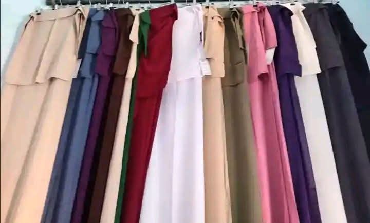 طقم نقاب مع طرحة متطابقة
