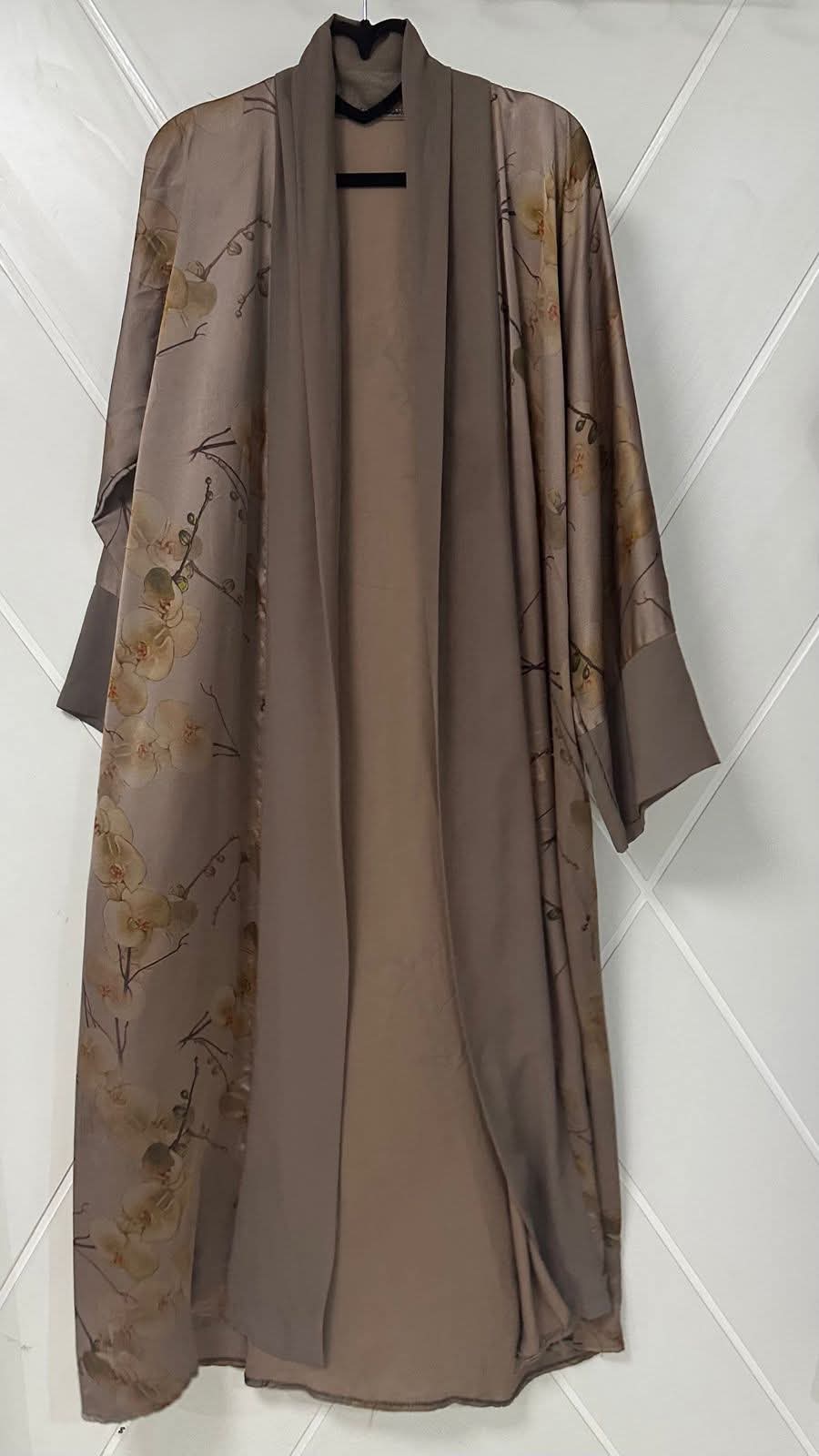 عباية ملونة